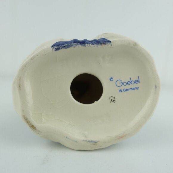 Goebel Hummel Figurine "Angel with Lantern" Made in Germany - Picture 7 of 10